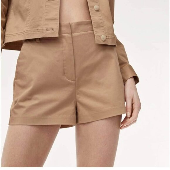 Aritzia Sunday Best Black Shorts - Picture 2 of 7